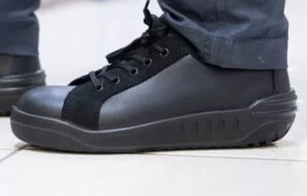 JUSTA - chaussures sécurité S3 SRC femme – Image 2